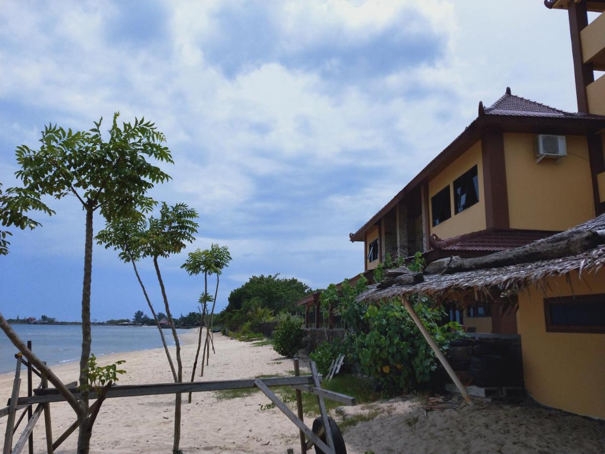 Omah Laut Bondo Jepara - By The Beach, Direct View Of The Sea, Great Base For Water Sports Margokerto 외부 사진
