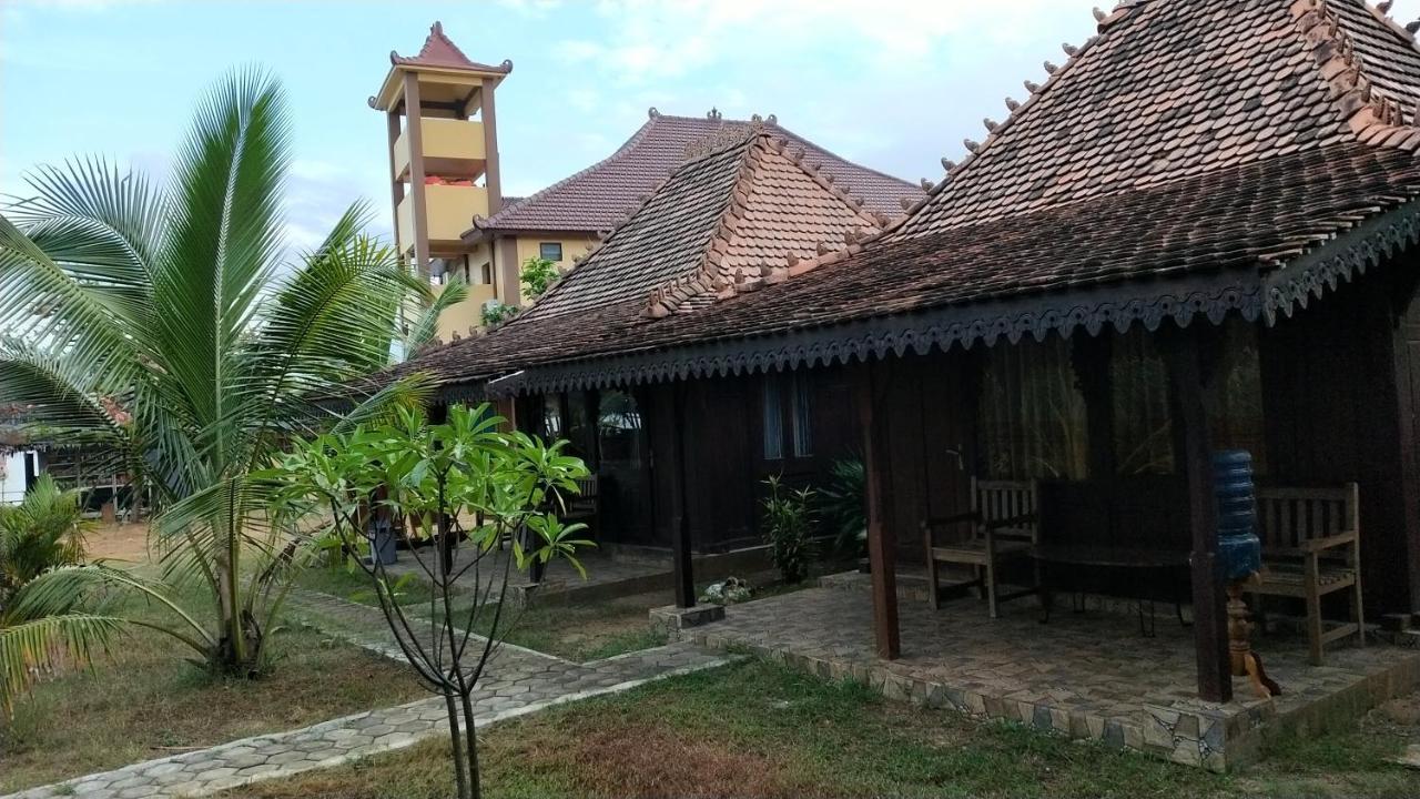 Omah Laut Bondo Jepara - By The Beach, Direct View Of The Sea, Great Base For Water Sports Margokerto 외부 사진