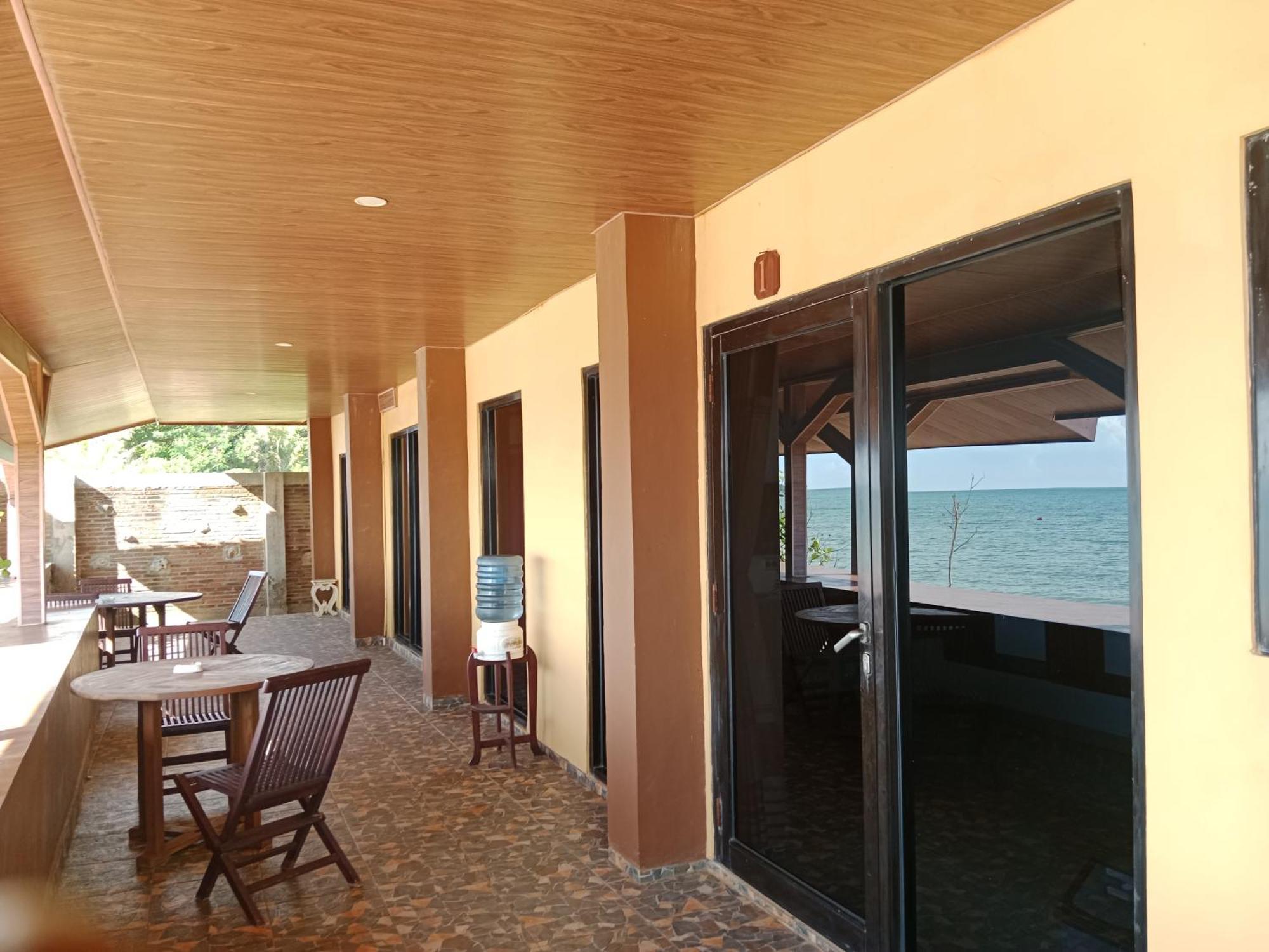 Omah Laut Bondo Jepara - By The Beach, Direct View Of The Sea, Great Base For Water Sports Margokerto 외부 사진